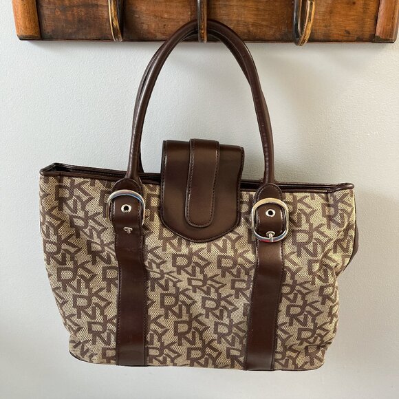 DKNY Donna Karan Signature XL Tote - Picture 2 of 4